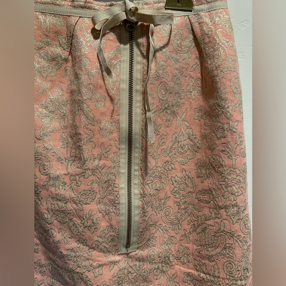 Skirt by Italian designer Pamela, size 46(approx US 6..see measurements) - Picture 6 of 9